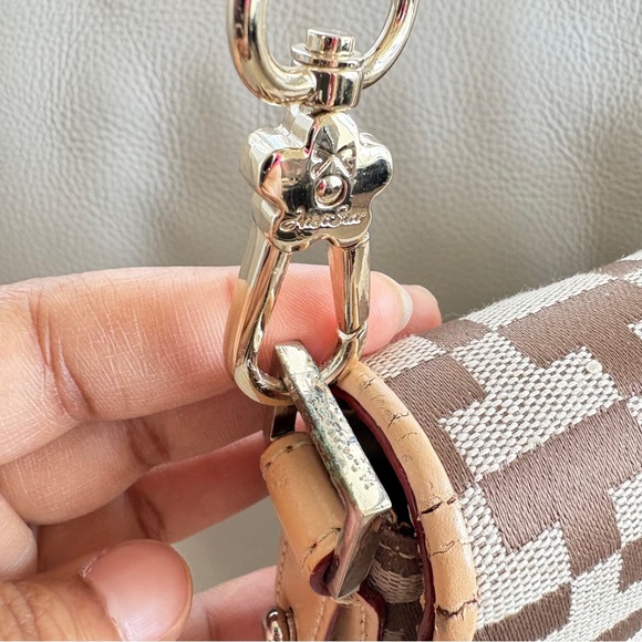 Le Tanneur Monogram Canvass Tan and Brown Women Shoulder Crossbody Bag - Picture 8 of 16